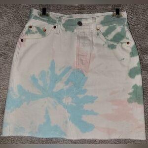 Levi's Tie-Dye Denim Size 26 Mini Skirt